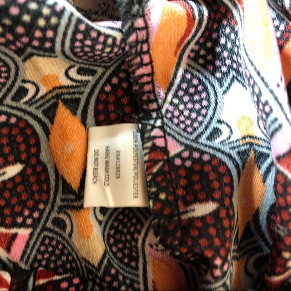 New Fashion NWT Geo print Tassel trim girls shorts M - Picture 3 of 4